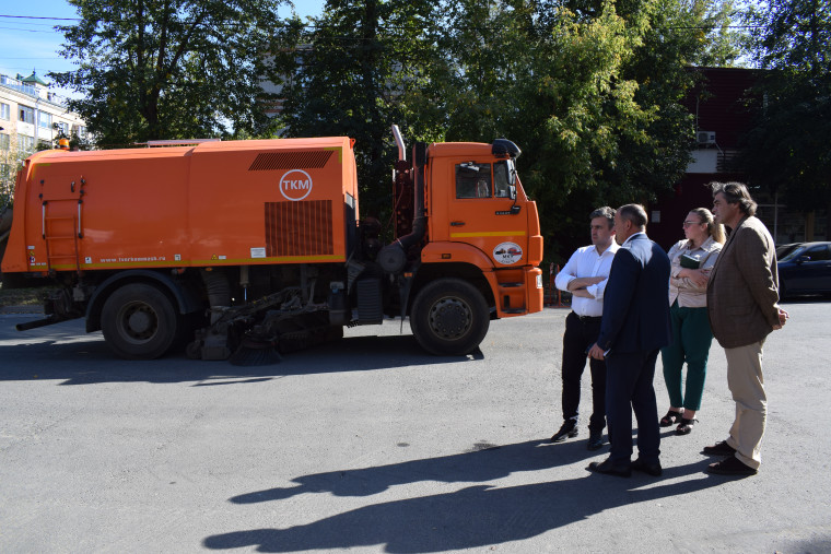 По поручению губернатора разработано системное решение проблемы содержания контейнерных площадок в Иванове.