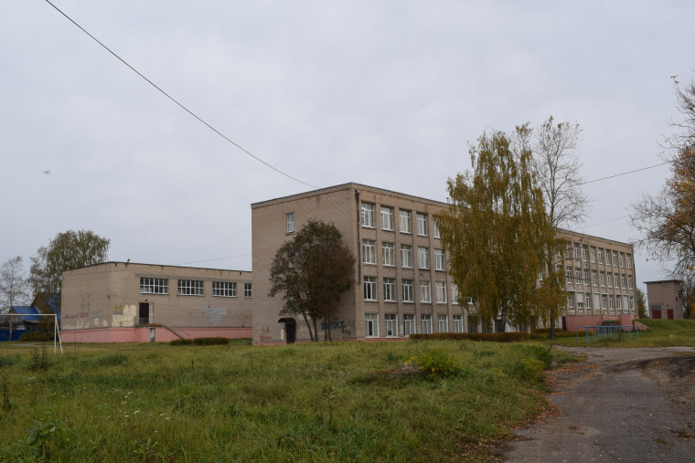 Александр Шаботинский проверил подключение к теплу учреждений образования.