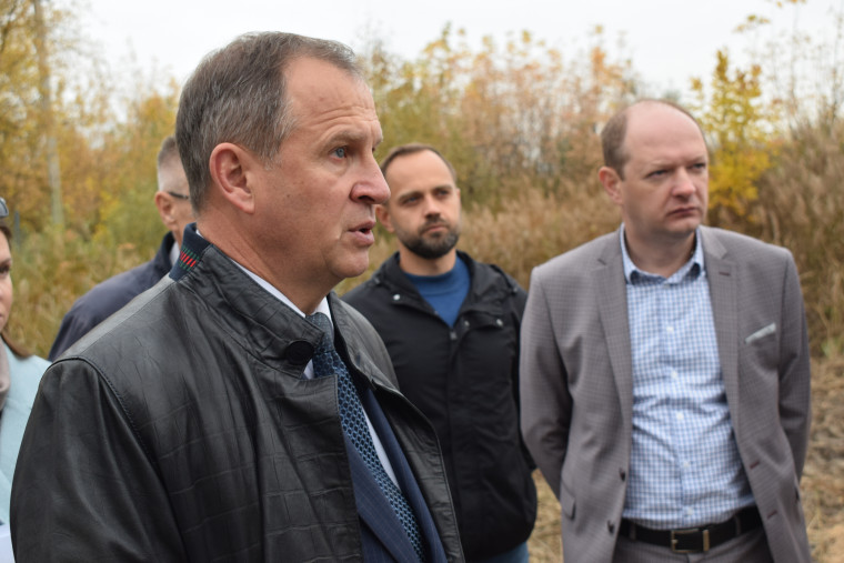 Александр Шаботинский проверил подключение к теплу учреждений образования.