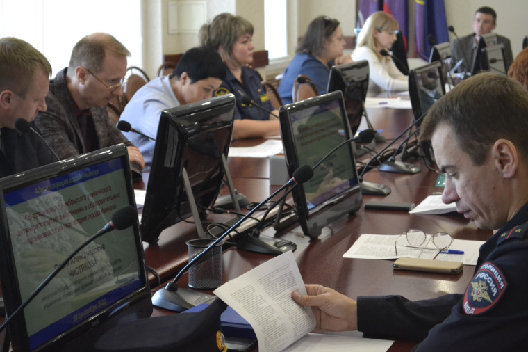 Состоялось очередное заседание муниципальной антинаркотической комиссии.