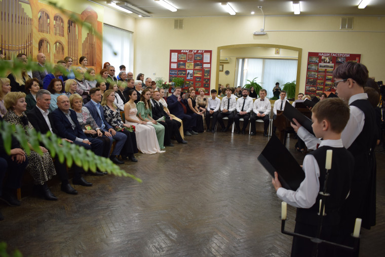 На первом эстет-салоне «Дворцовые встречи» состоялся баттл пианистов.
