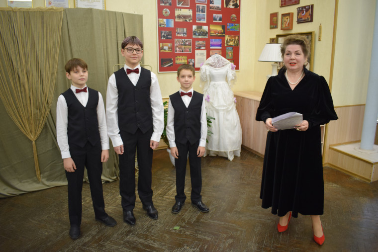 На первом эстет-салоне «Дворцовые встречи» состоялся баттл пианистов.