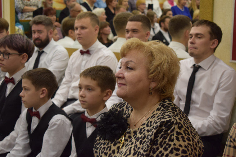 На первом эстет-салоне «Дворцовые встречи» состоялся баттл пианистов.