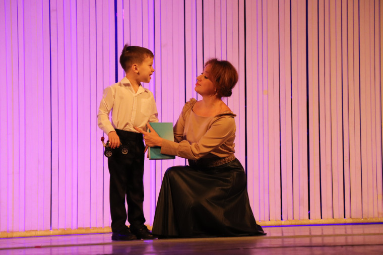 Александр Шаботинский поздравил ивановцев с Днем Героев Отечества.