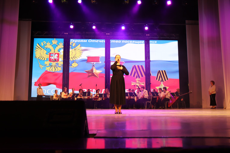 Александр Шаботинский поздравил ивановцев с Днем Героев Отечества.