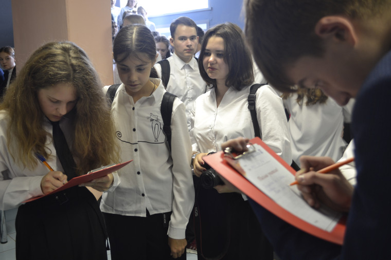 В ивановских школах проходит акция «Письмо учителю».