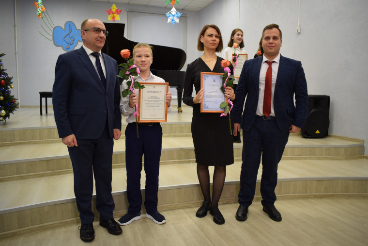 В Иванове вручили муниципальные премии детям и педагогам за достижения в области культуры.