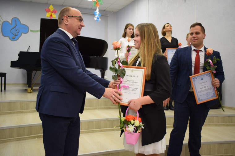 В Иванове вручили муниципальные премии детям и педагогам за достижения в области культуры.