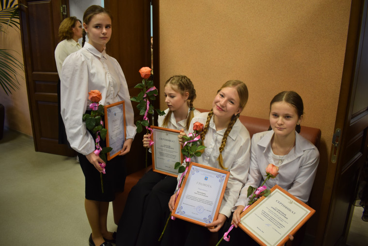 В Иванове вручили муниципальные премии детям и педагогам за достижения в области культуры.