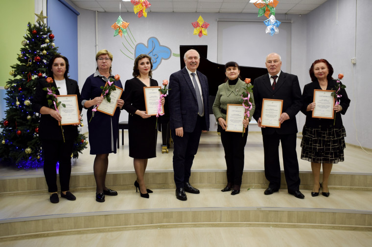 В Иванове вручили муниципальные премии детям и педагогам за достижения в области культуры.