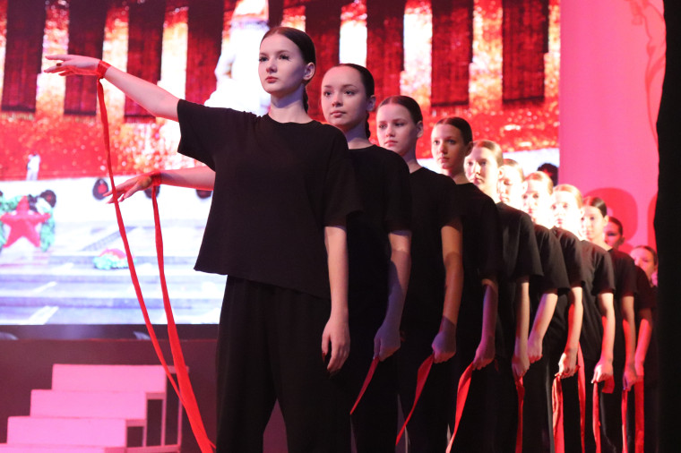 В ЦКиО прошла театрализованная программа,  посвященная 80-летию Победы.