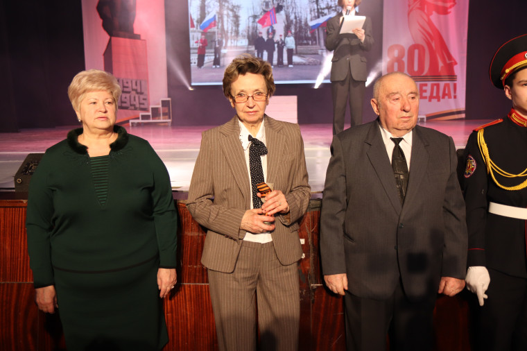 В ЦКиО прошла театрализованная программа,  посвященная 80-летию Победы.