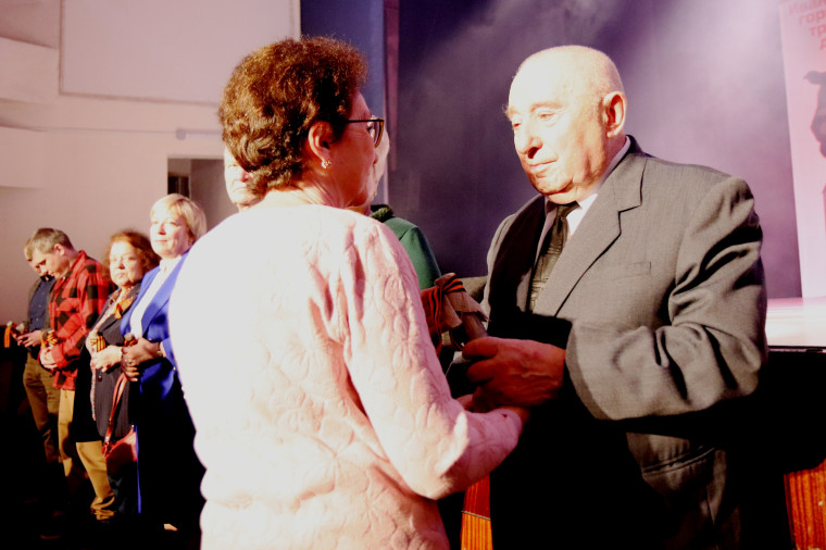 В ЦКиО прошла театрализованная программа,  посвященная 80-летию Победы.