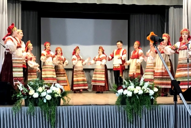 В Иванове прошел благотворительный концерт Суджанского фольклорного ансамбля "Криница".