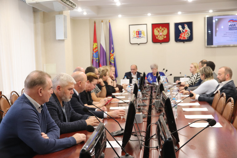 Депутаты признали практику заблаговременного начала отопительного периода успешной.