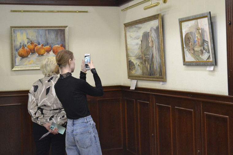 В мэрии презентовали выставку Марии Радзивил.