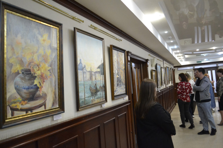 В мэрии презентовали выставку Марии Радзивил.