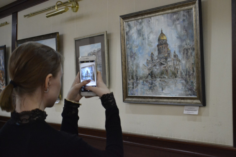 В мэрии презентовали выставку Марии Радзивил.