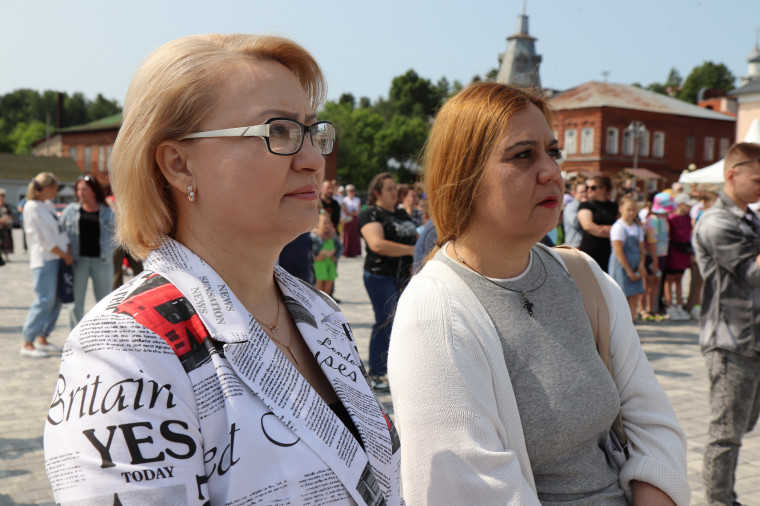 Ивановские артисты открыли праздничный марафон к 800-летию Юрьевца.