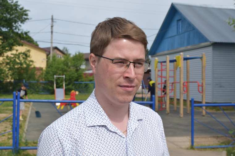 В Иванове подростковые трудовые отряды благоустраивают территории ТОСов.