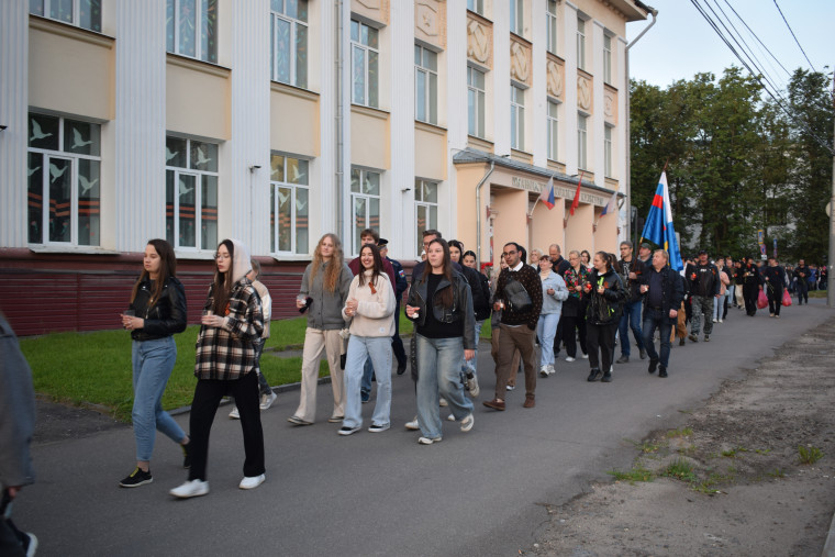 В день памяти и скорби в Иванове прошла акция «Памяти павших…».