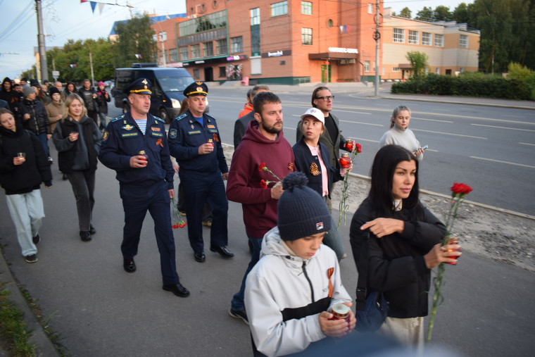 В день памяти и скорби в Иванове прошла акция «Памяти павших…».