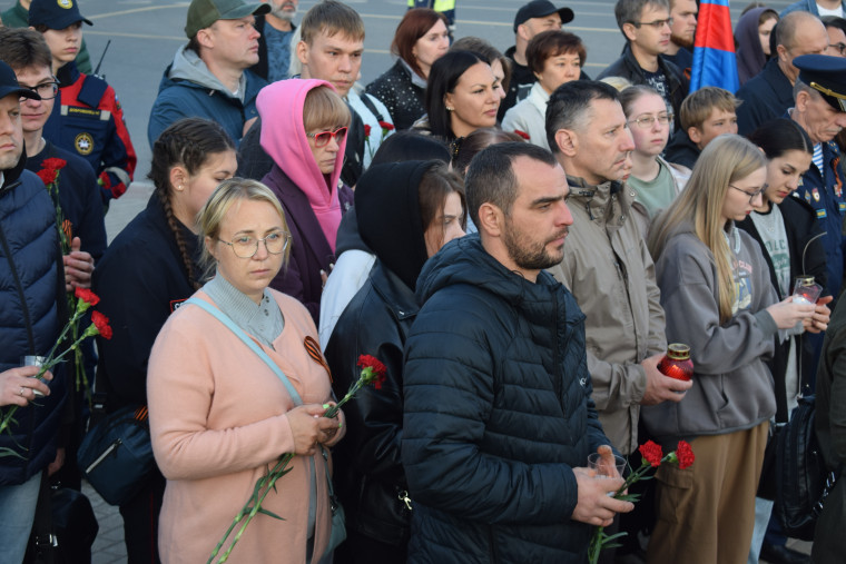 В день памяти и скорби в Иванове прошла акция «Памяти павших…».