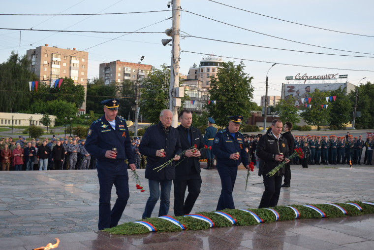 В день памяти и скорби в Иванове прошла акция «Памяти павших…».