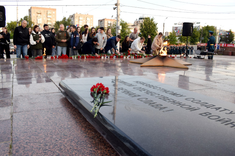 В день памяти и скорби в Иванове прошла акция «Памяти павших…».