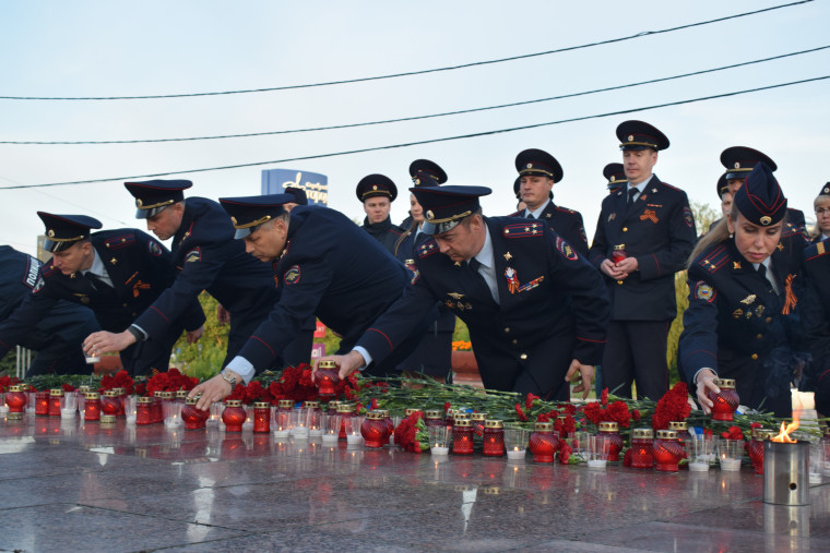 В день памяти и скорби в Иванове прошла акция «Памяти павших…».