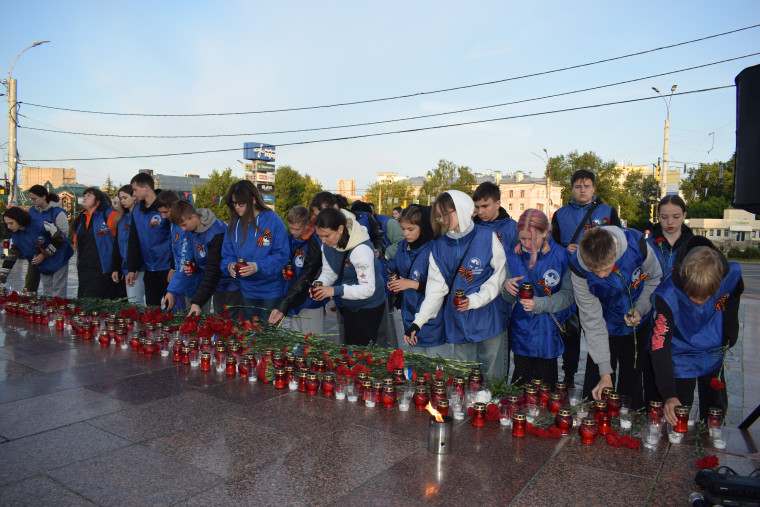В день памяти и скорби в Иванове прошла акция «Памяти павших…».