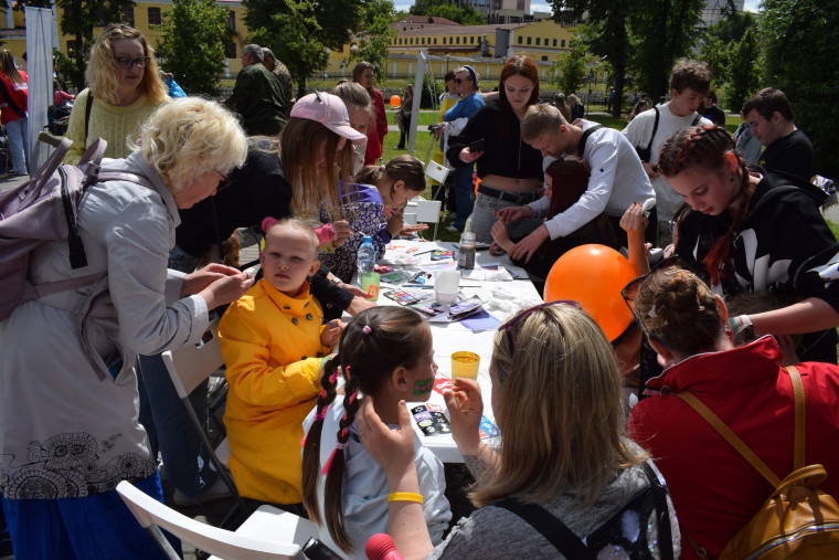 В Иванове проходит День молодежи - 2025.