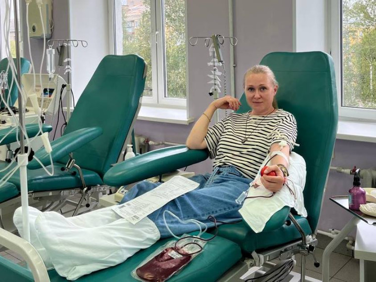 13,5 литров крови сдали  участники акции «Капля крови – ради жизни».