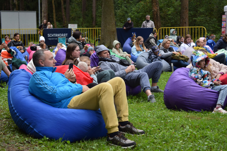 Около 2 тысяч ивановцев побывали на открытых кинопоказах фестиваля уличного кино.