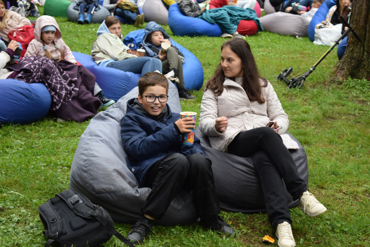 Около 2 тысяч ивановцев побывали на открытых кинопоказах фестиваля уличного кино.