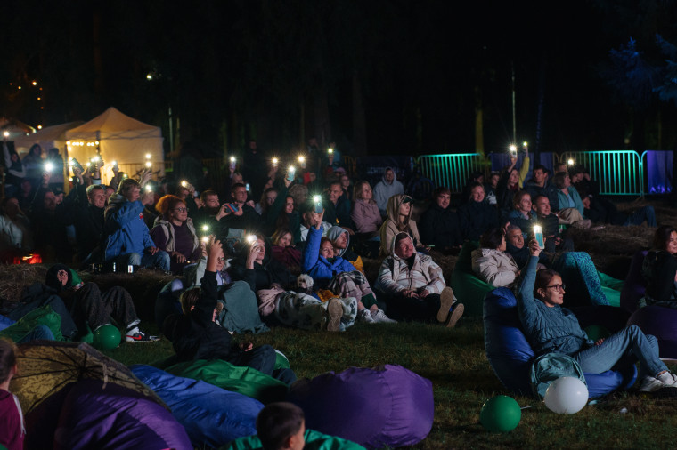 Около 2 тысяч ивановцев побывали на открытых кинопоказах фестиваля уличного кино.
