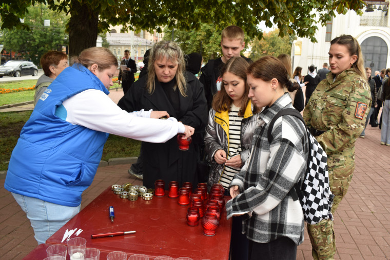 В областном центре почтили память жертв террористических актов.