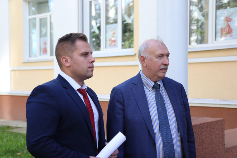 В детской школе искусств появился хор пикколистов.