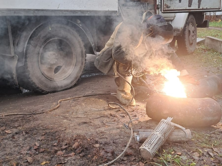 «Ивгортеплоэнерго» завершает ремонт теплосетей в Суховке.