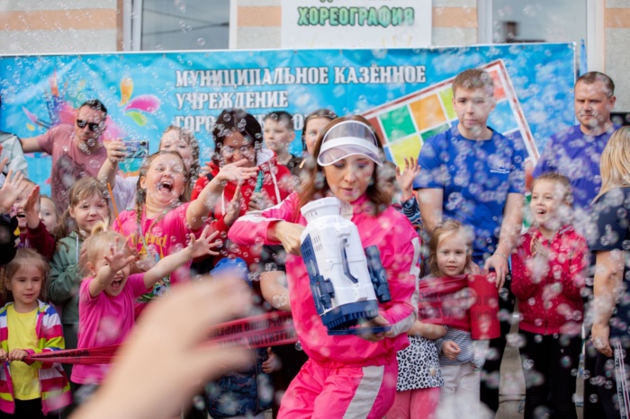 В микрорайоне Новая Ильинка прошел праздник для детей.