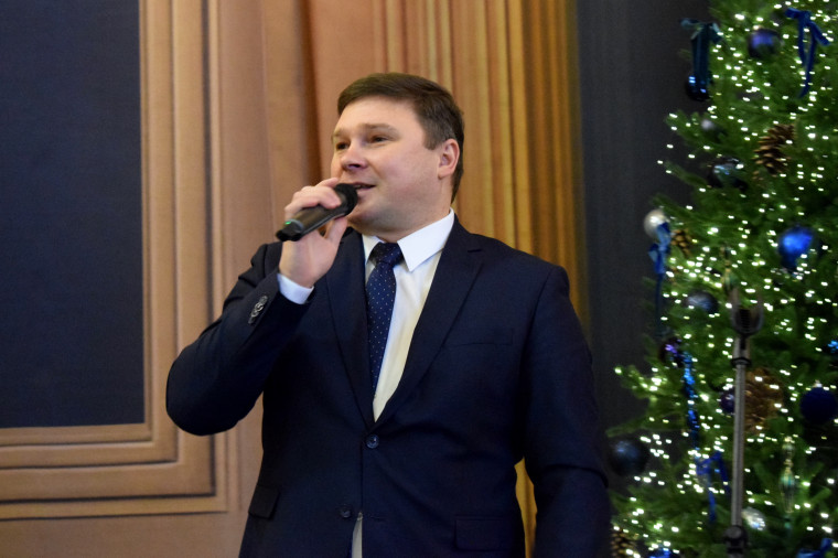 В Иванове студентам вручили награды за успехи в учёбе и общественной жизни.