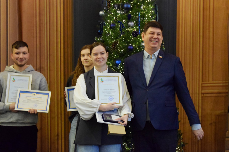 В Иванове студентам вручили награды за успехи в учёбе и общественной жизни.