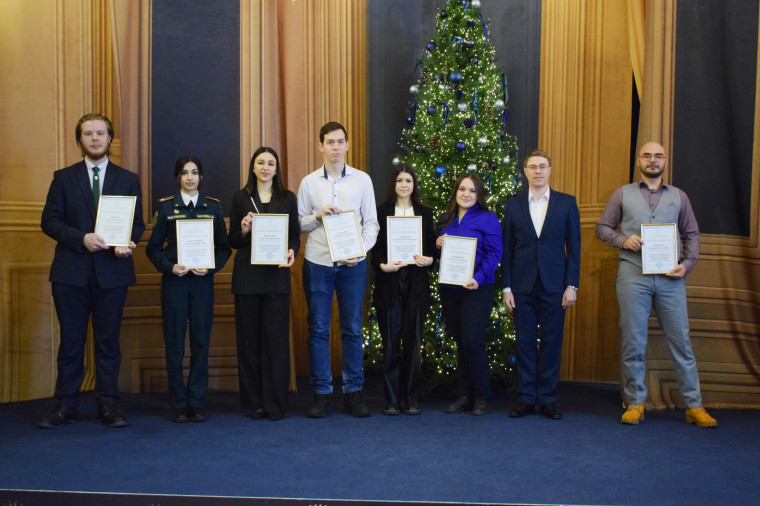 В Иванове студентам вручили награды за успехи в учёбе и общественной жизни.