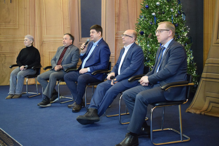 В Иванове студентам вручили награды за успехи в учёбе и общественной жизни.