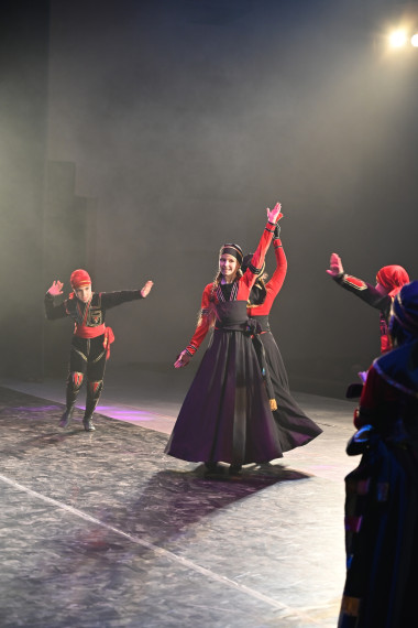 В ЦКиО прошел праздник народных танцев.