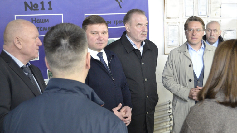 Глава города Иванова Максим Комиссаров посетил социальные учреждения.