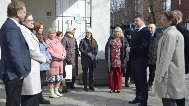 Глава города Иванова Максим Комиссаров посетил социальные учреждения.