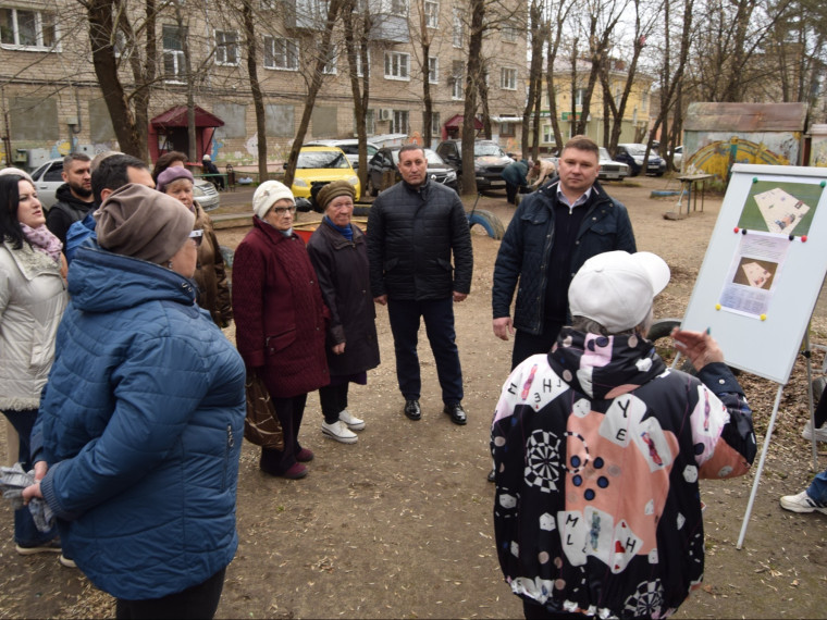 На улице 3-я Лагерная продолжится благоустройство двора.