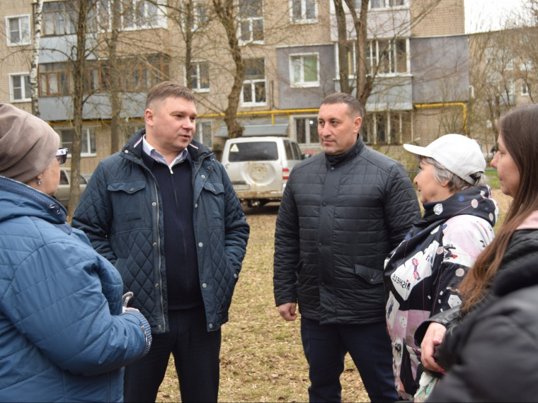 На улице 3-я Лагерная продолжится благоустройство двора.