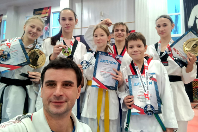 Ивановские тхэквондисты завоевали 18 медалей на Всероссийских соревнованиях «Жемчужина Черноземья».